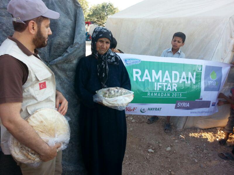 r4biaplatform's tweet photo. Bugün #İdlip, #Samidun Çadırkenti'ndeyiz. http://t.co/6DY8ms6P66