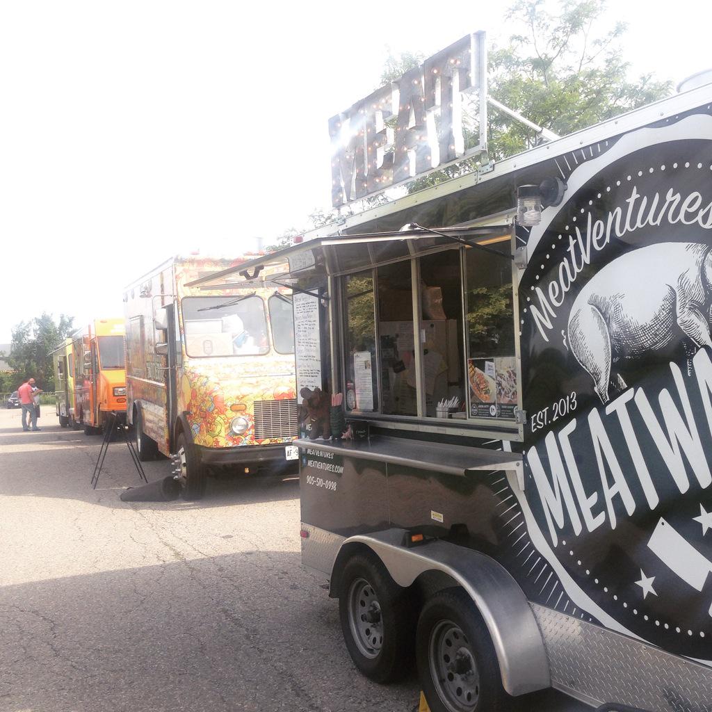 At 22 Holiday dr at <a href="/FTFBrant/">Food Truck Fest</a> until 8pm with <a href="/kwLUCHADOR/">LUCHADOR Streatery</a> <a href="/UrbanExpress_/">Urban Express Cafe and Catering</a> <a href="/Mango_Chutney1/">Mango Chutney</a> <a href="/FroGoXpress/">FroGoXpress</a> come and visit!