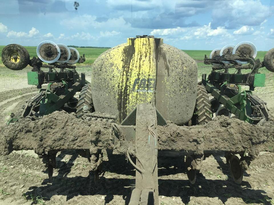 upnorthdoug88's tweet photo. #sidedress15 #puddlejumpin http://t.co/I9VL4JVtv0