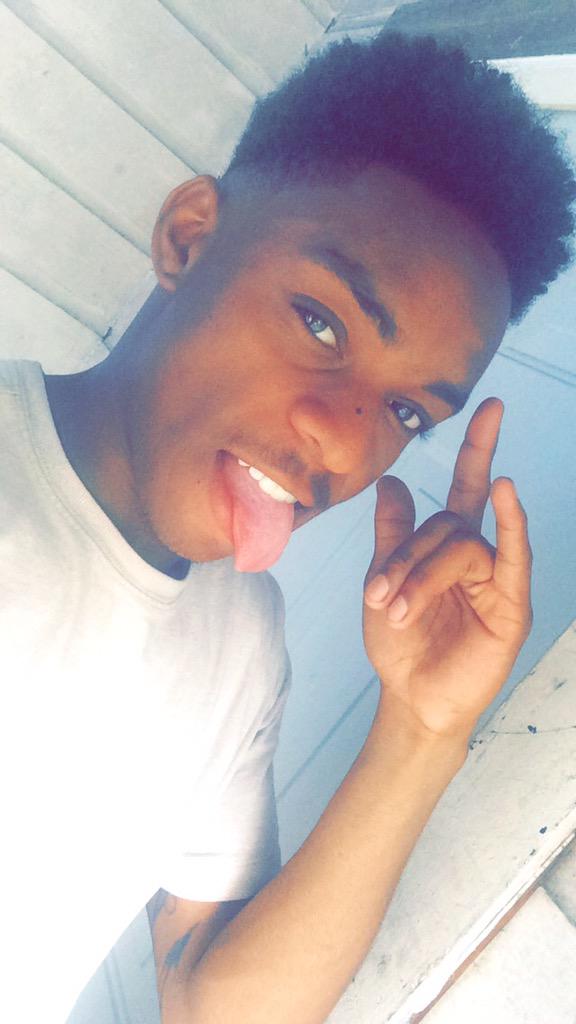 OG_EJayy's tweet photo. Had to get a fresh cut cuz my la brudda sedmane kept one #RIPSedOutDatCOMMITTEE http://t.co/r79LW3eQsn