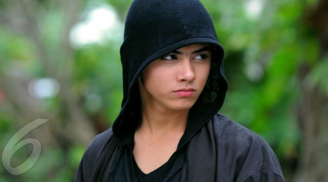 SCTV's tweet photo. 3 Antagonis Muda Pencuri Perhatian di Sinetron Remaja SCTV.
Klik http://t.co/zl8ZzSxcZp @liputan6dotcom http://t.co/VrJ6ySsPmK