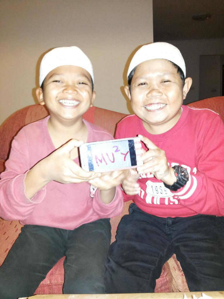 elsayudi's tweet photo. Assalamualaikum kyai

Kami dari DUO MINI AKSI 2014
(MEGI &amp; SAYUDI)

MENDUKUNG M U M U Y

@subkiAlbughury_ http://t.co/SUc01PuFTp