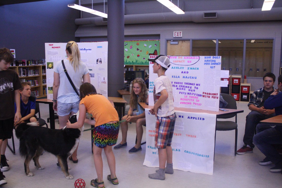 TwylaBadry's tweet photo. Muir Lake students showcasing their learning from CTF Week - amazing! #muirlake #psd70 http://t.co/ynhflfNG2i