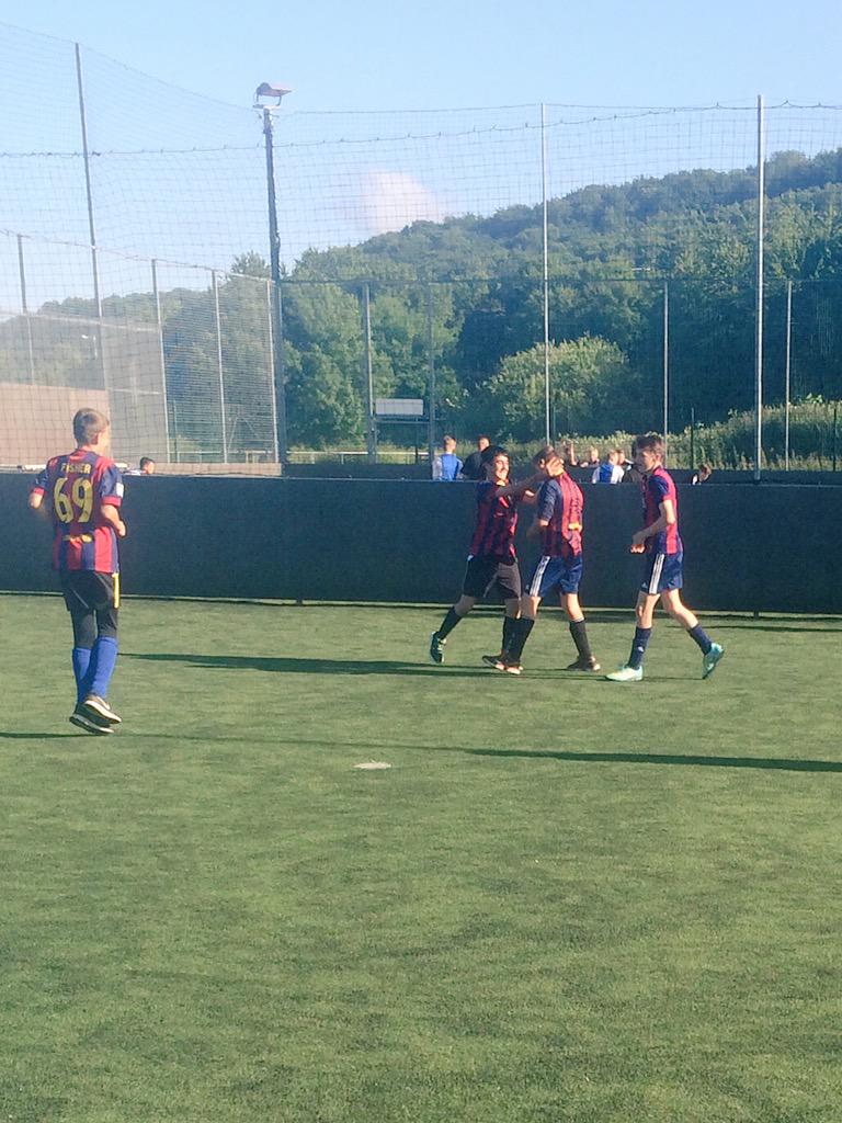 GolCardiff's tweet photo. The @bullshiktas lads celebrating after scoring a quality goal tonight! #CardiffYouthLeague http://t.co/hjcYifoBIm