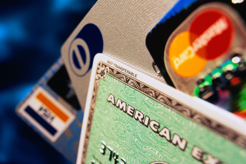 Zillidy's tweet photo. How to protect yourself from credit card fraud - http://t.co/8vPF4oxxiy http://t.co/L7h7qAb5H9