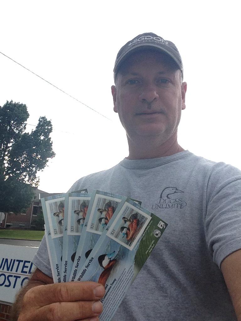 barryashley67's tweet photo. Got one for the whole family, even the dog! ππ@DucksUnlimited #DucksStamp2015 #FirstDayofSale http://t.co/Zhat7yTLEC