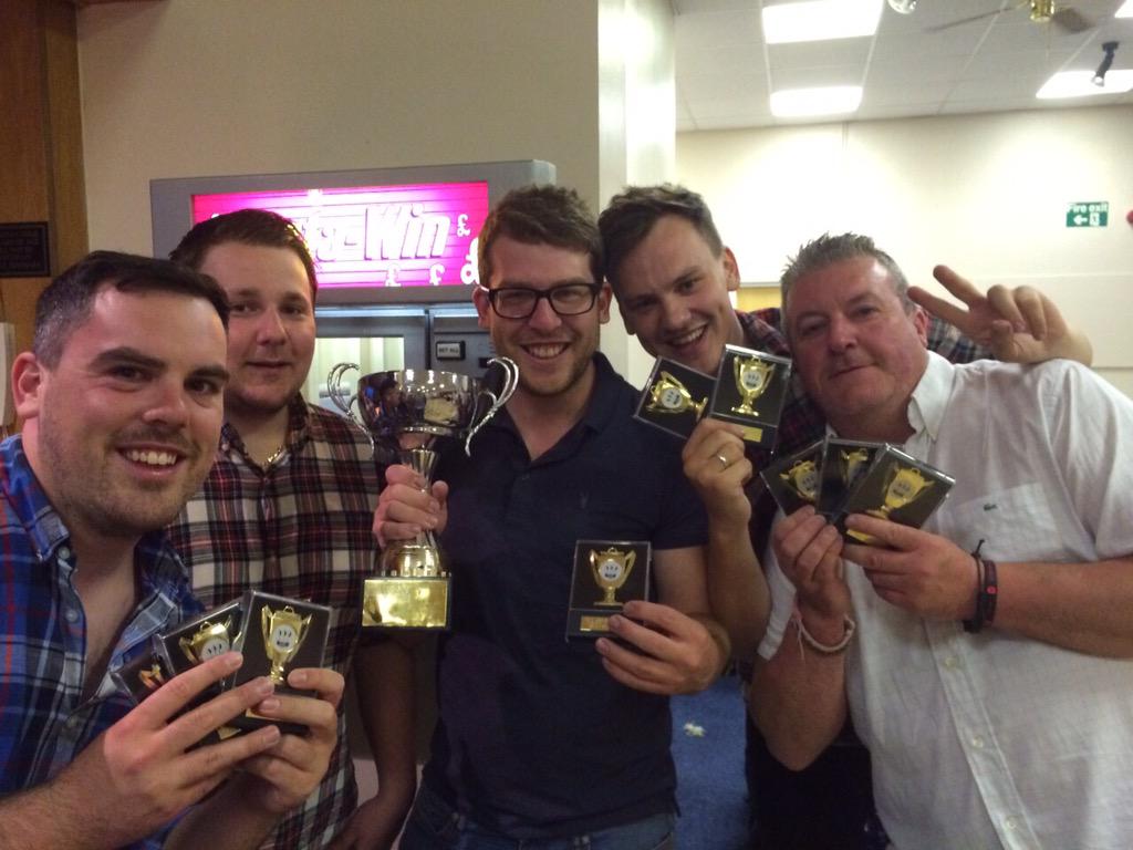 matt13hens's tweet photo. Winning cups and leagues is hard work 🎯🎯
@shawjalex 
@nickhenley19 
@Dodger1009 
@GraydonNeil http://t.co/P0G2mkmcIz