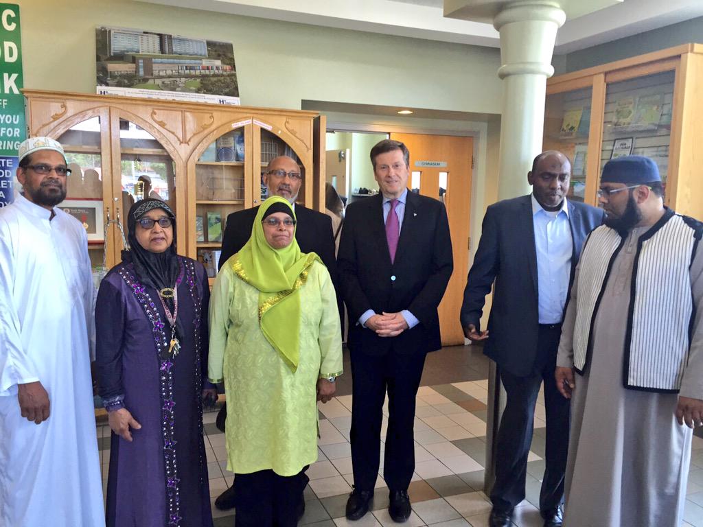 JohnTory's tweet photo. Visited TARIC Islamic Centre in Etobicoke to observe Friday prayers for #Ramadan #TOpoli http://t.co/HRytU1imsj