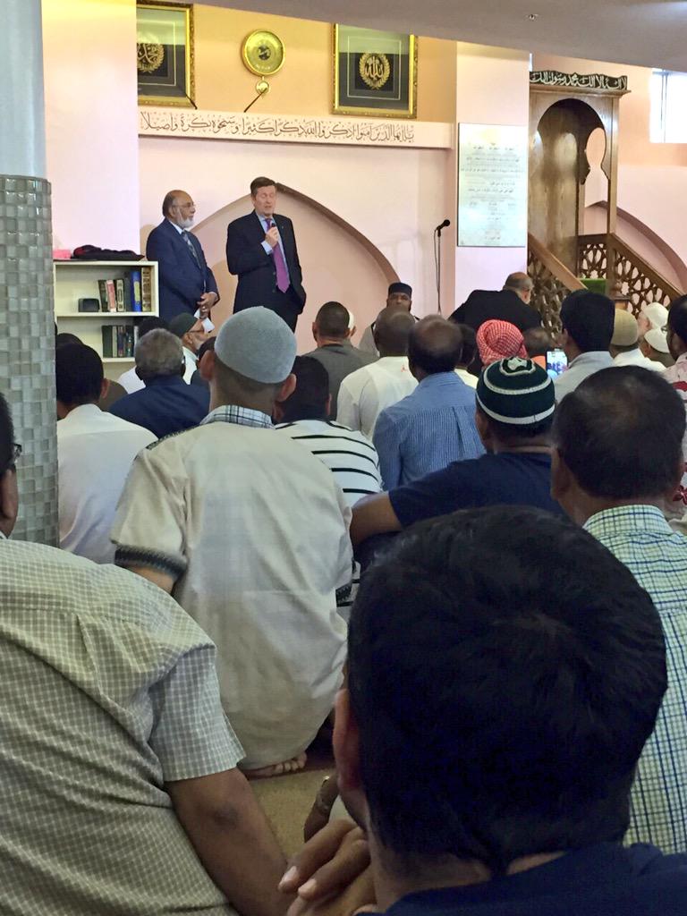 JohnTory's tweet photo. Visited TARIC Islamic Centre in Etobicoke to observe Friday prayers for #Ramadan #TOpoli http://t.co/HRytU1imsj