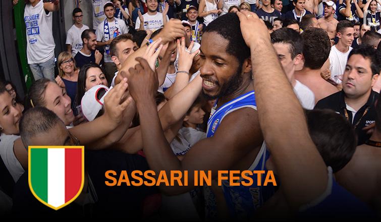 Gazzetta_it's tweet photo. Uno #scudetto storico per la @dinamo_sassari! #Triplete #Eurolega #imieiplayoff http://t.co/XxRpCs7sAU