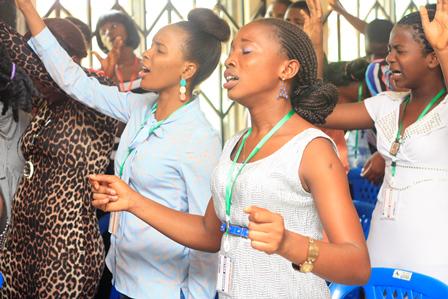 Homeland_stcc's tweet photo. Prayer session during last year Children Leadership Holiday Camp http://t.co/PtuDiaE7QF