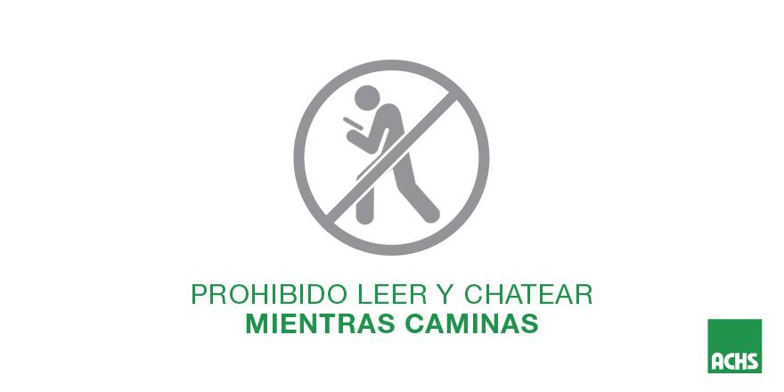 Achs_Seguro's tweet photo. ¡Guarda un rato el celular! Si chateas mientras caminas te arriesgar a sufrir una caída. ¡Haz RT a este consejo! http://t.co/6Fxvp9Hweo