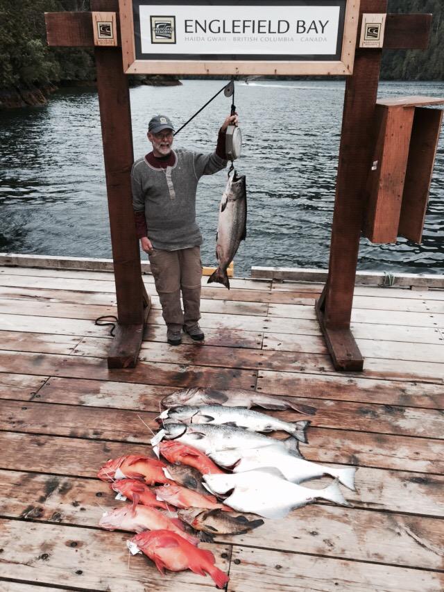 sinbintweeter's tweet photo. If Rob battles cancer like he did these fish...happy he joined us at #EnglefieldBay @WC_Resorts http://t.co/mr8QbToMiH