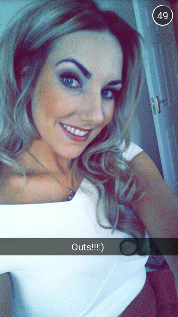 Angela Devlin (Angeladxoxo) Twitter