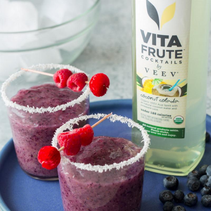 southernmomlove's tweet photo. For the best tasting drinks this 4th of July, #CheatOnVodka with VEEV premium spirits. #abetterwaytodrink @VEEV #ad http://t.co/QdnzZS7uny