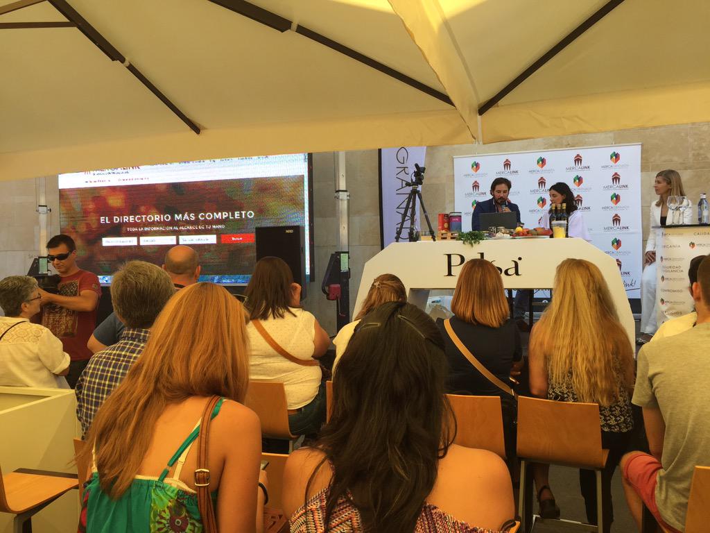 visualpro_360's tweet photo. #visualpro llevo a cabo la presentación oficial en Mercado de San Agustín con medios audiovisuales de #Mercalink http://t.co/xqf7z83xjU