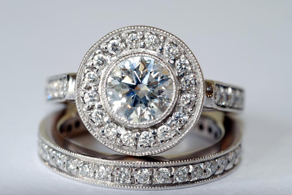 KevinJewelers's tweet photo. Yesterday, Today, and Tomorrow! #ISaidYes! #HaloSetting #EngagementRing http://t.co/Yw6emAZklF