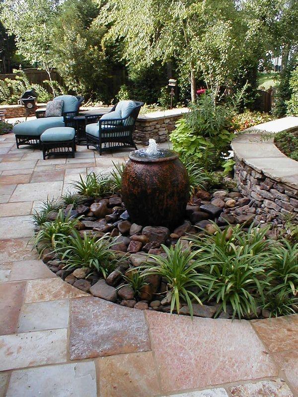 Nice and simple water feature! 

via iffy garden
#waterfeatures #fountains