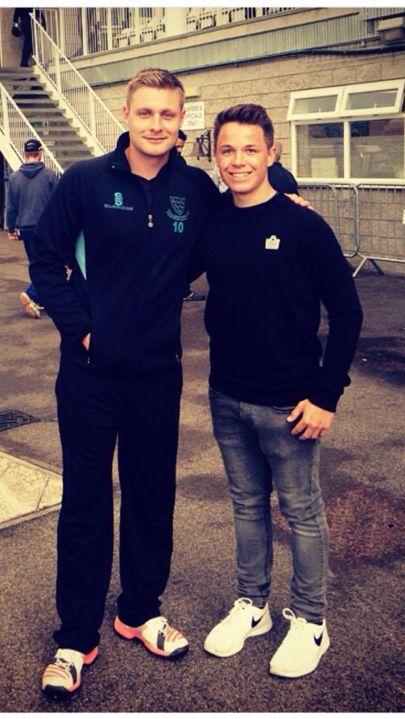 MilesHackett3's tweet photo. @lukewright204  incredible knock today. Best way to spend birthday watching u hit big big sixes. #111notout http://t.co/tHBrysPimK