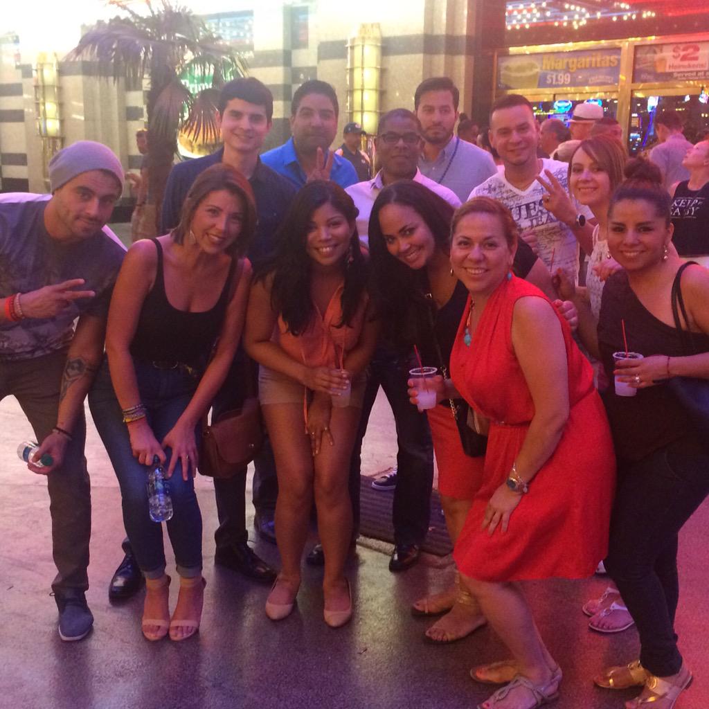 cyncmar's tweet photo. I cannot express how grateful I am to have such an amazing team. #GoZGS #supersummit #stationsummit http://t.co/T3WSfXaqcf