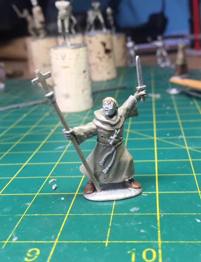 FootsoreMins's tweet photo. Last for this week. Warrior Priest/monk #sculptday #wargaming #footsoremins #SAGA http://t.co/ABc1PuGEEh
