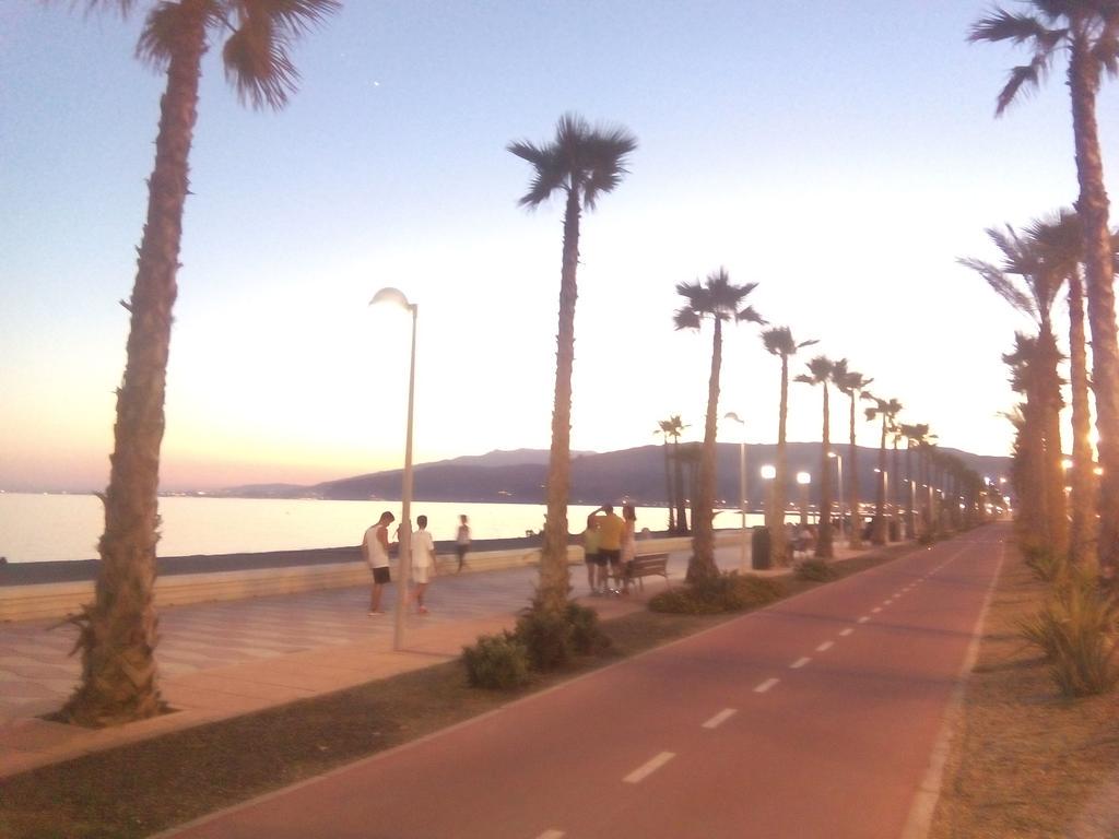 lyss_sioke's tweet photo. Buenas noches Almería ! http://t.co/L7RzisqOQQ
