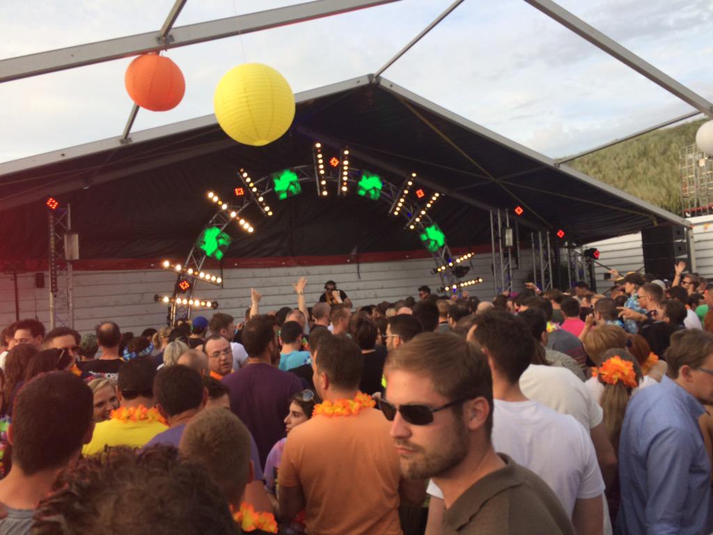 Robyn_Sharpe's tweet photo. Fucking awesome first day at #Luminosity2015. Thank you see you tomorrow #TranceFamily xxx http://t.co/vPgzjrxGcP