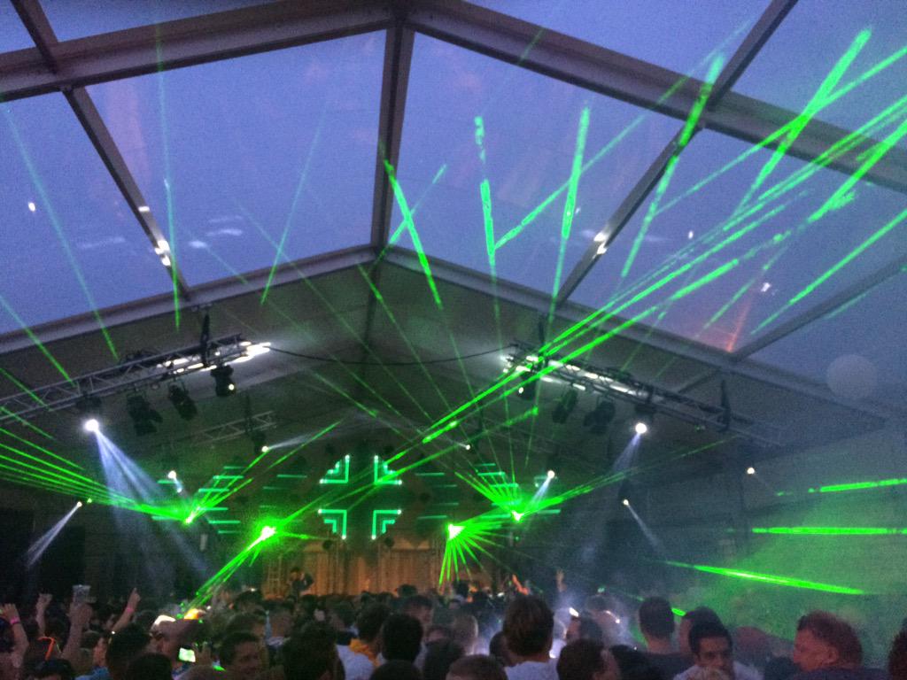 Robyn_Sharpe's tweet photo. Fucking awesome first day at #Luminosity2015. Thank you see you tomorrow #TranceFamily xxx http://t.co/vPgzjrxGcP