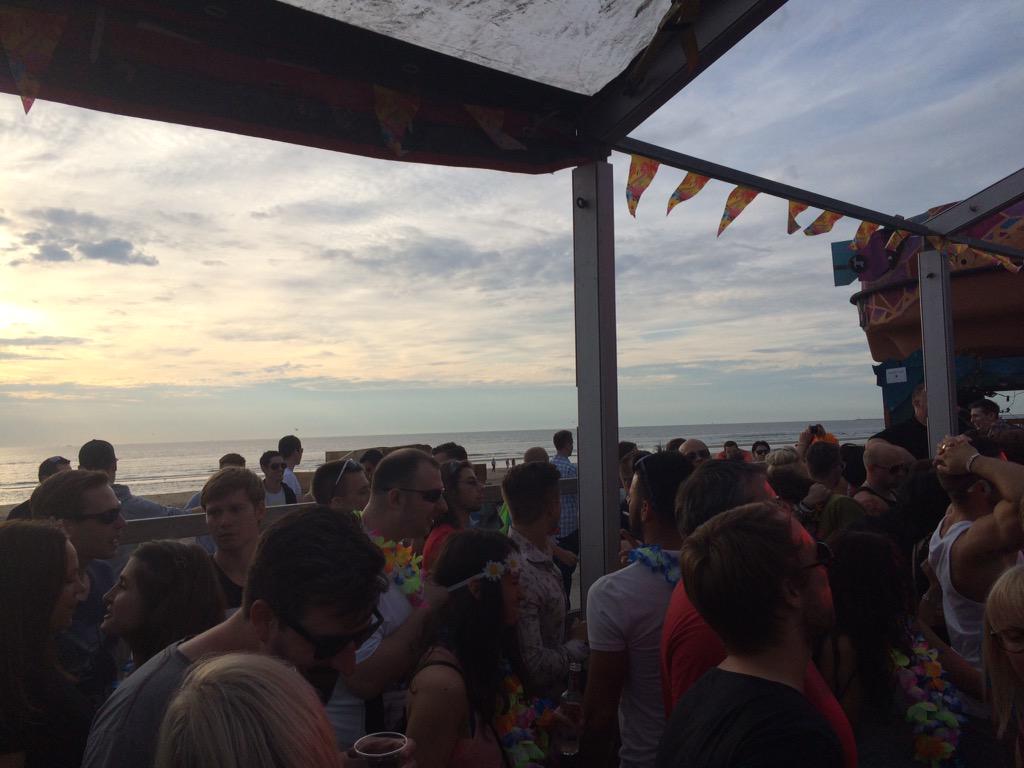 Robyn_Sharpe's tweet photo. Fucking awesome first day at #Luminosity2015. Thank you see you tomorrow #TranceFamily xxx http://t.co/vPgzjrxGcP