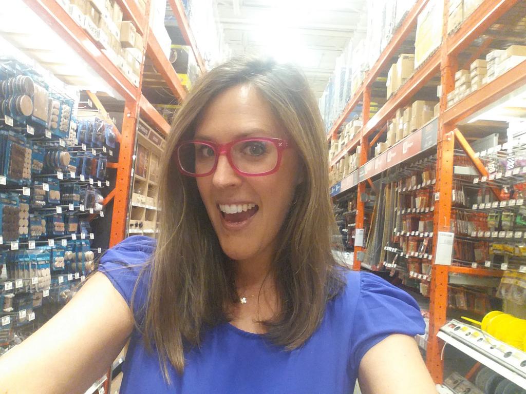 APlentifulLife's tweet image. Look who's at the hardware store. What am I making... @HomeShows @immrfabulous @TheDIYMommy #NextHomeStylist #WCNHS