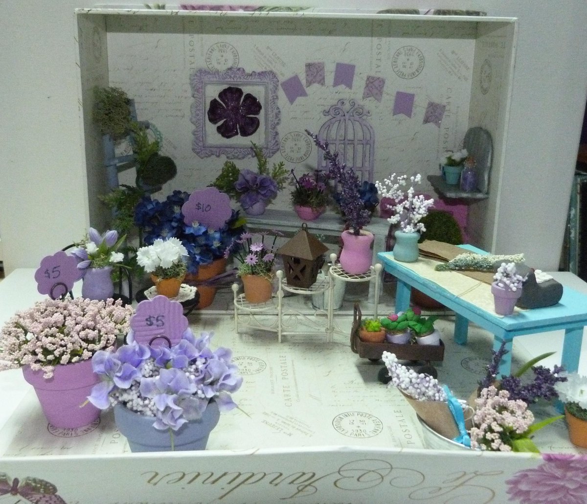 TinyCreationsDB's tweet photo. Want to see how I made my miniature flower shop? Watch here!https://t.co/7kPllcxMVD #miniatures #dollhouse http://t.co/NqRQOCJYpv