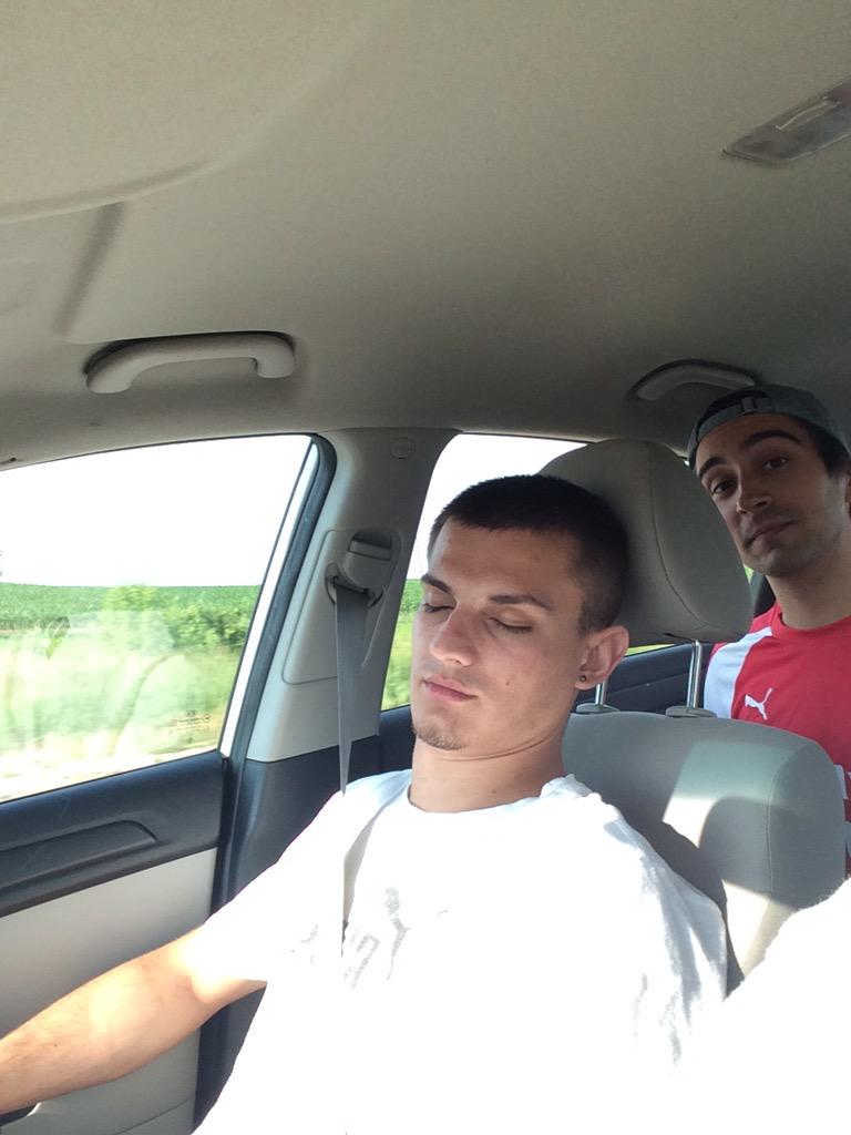 TonyIsSleeping's tweet photo. Riding in cars got me like.. http://t.co/r9ftCykRZX
