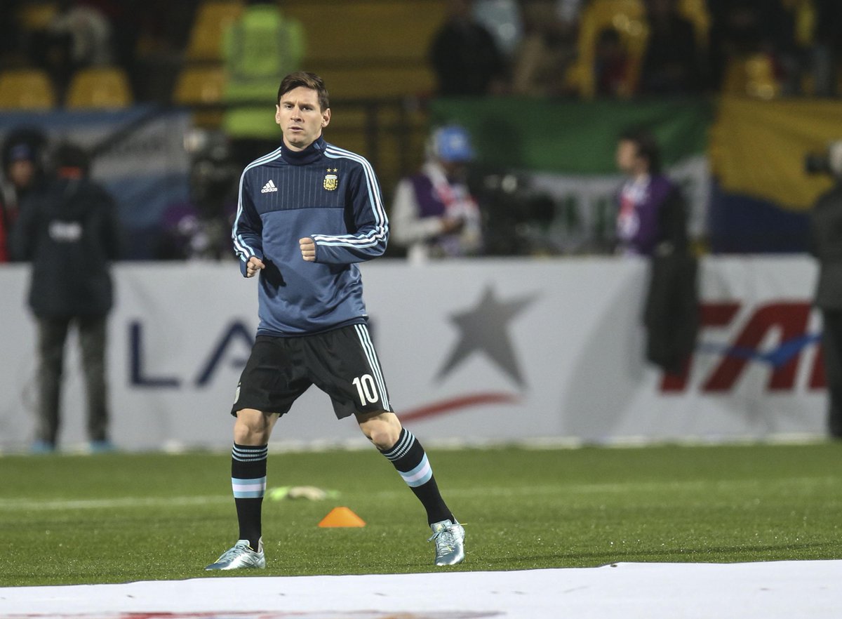 TV_Publica's tweet photo. #SomosArgentina ¡Estamos en la @TV_Publica en vivo en la previa de  #ARG - #COL! http://t.co/1zxM29VHF7