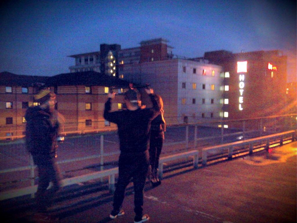 Dane_UK's tweet photo. On set with @KcLockeFilms shooting for @_midnight67 's new track @EY3MEDIA #midnight67 @missRV1 http://t.co/itnC25Jerw