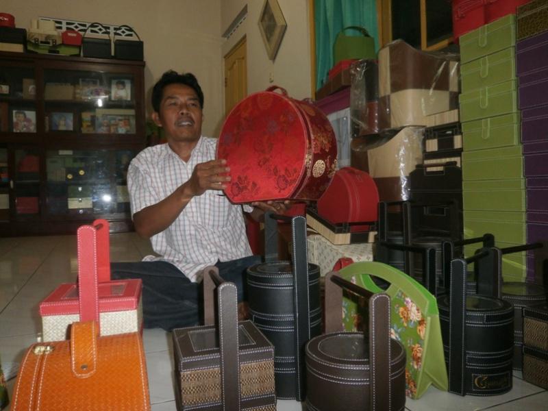 warwis13's tweet photo. #infoWARWIS Pengrajin Serat Alami Mampu Raup Rp100 Juta/bulan http://t.co/lCzE7dxgK6 http://t.co/2GUloh9MrS