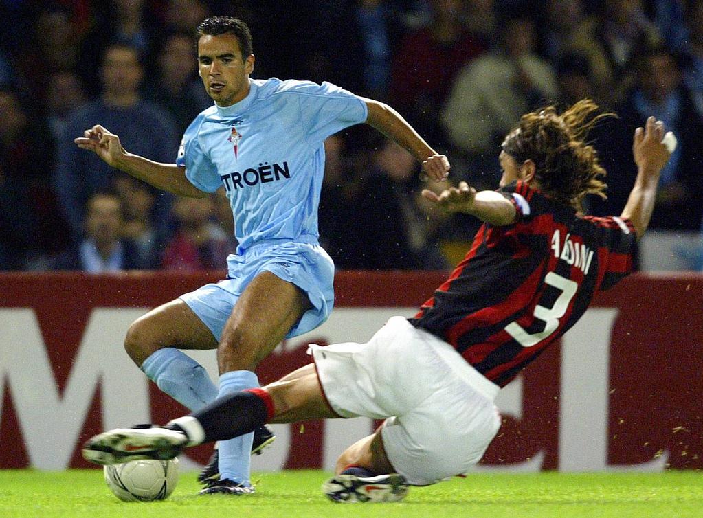 31 seasons, 902 matches played, 26 trophies, with only one jersey... happy birthday Paolo Maldini 