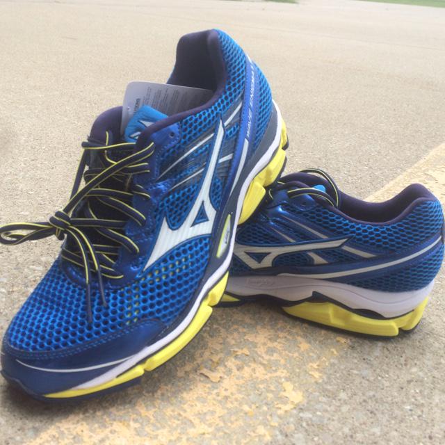 Review: Mizuno Wave Enigma 5 - JoshGoRun | Runner, Cyclist, Triathlete, BibRavePro