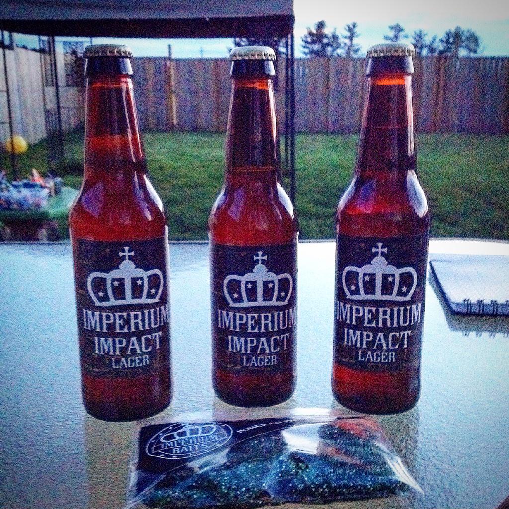 GramJohnston's tweet photo. @ImperiumBaits  looks like could be a good night for baits and beers as we get ready for #bassopener #impactsticks http://t.co/fhWQGkyvxt