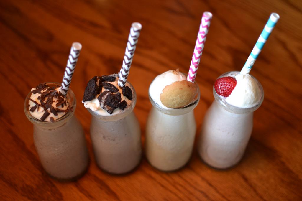 Outback's tweet photo. Sippin' on something sweet #MiniMilkshakes http://t.co/ezkaHywdki