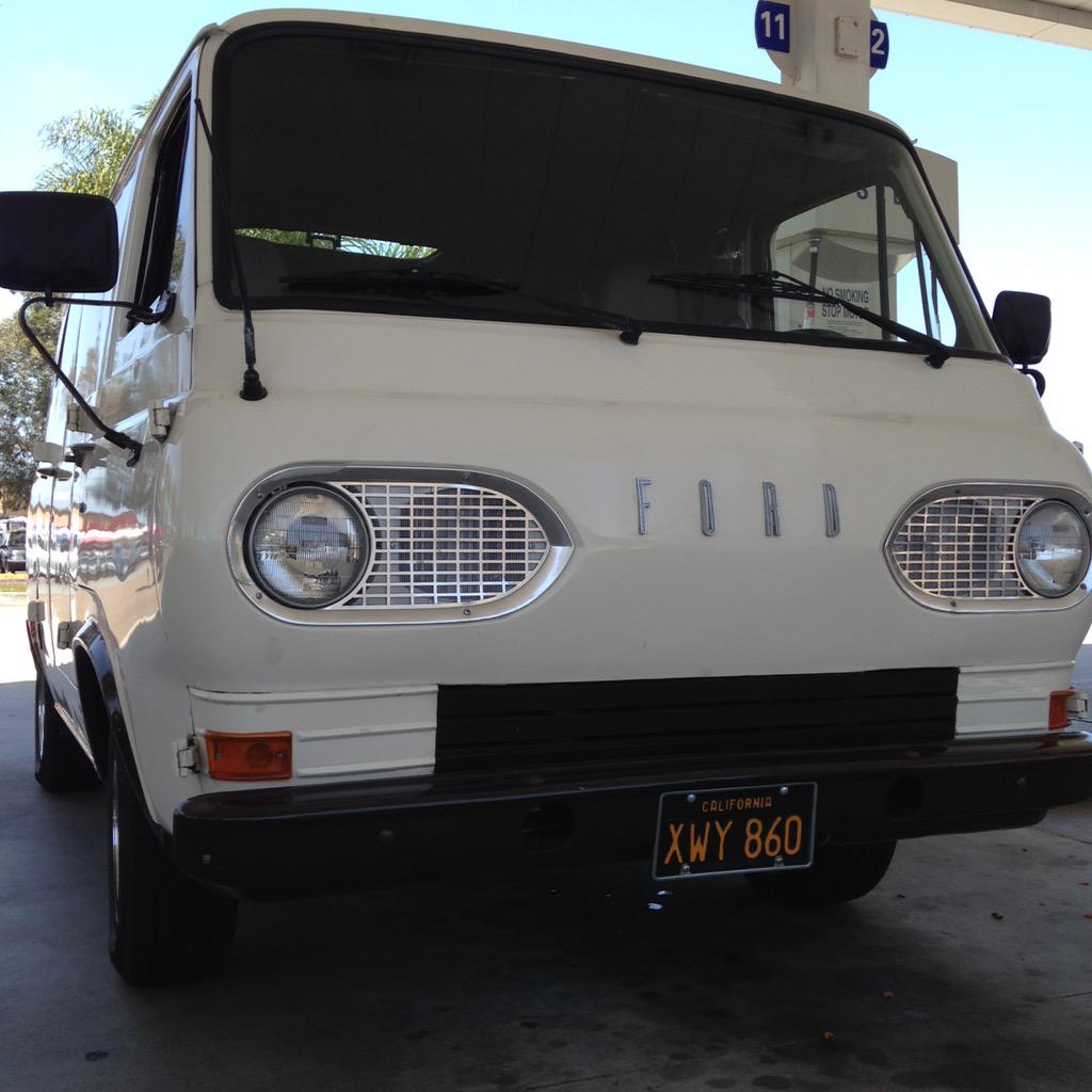 gnar_nasty's tweet photo. My 1964 whip! 🚎 aka #BrAnVan #ford #econoline #oldschool #swagginwagon. Let the coastal #Cali adventures begin! http://t.co/cUbOkAeevH