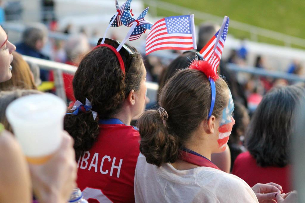heymynameiskay's tweet photo. Just some photos I took at the USA vs China game tonight 🙈🇺🇸⚽️ #teamusa #usnwst #soccer #FIFAWWC http://t.co/wACLyTKNay