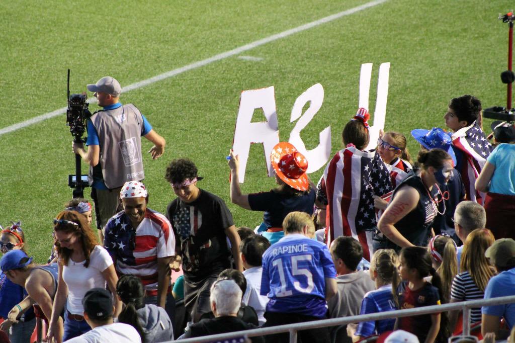 heymynameiskay's tweet photo. Just some photos I took at the USA vs China game tonight 🙈🇺🇸⚽️ #teamusa #usnwst #soccer #FIFAWWC http://t.co/wACLyTKNay