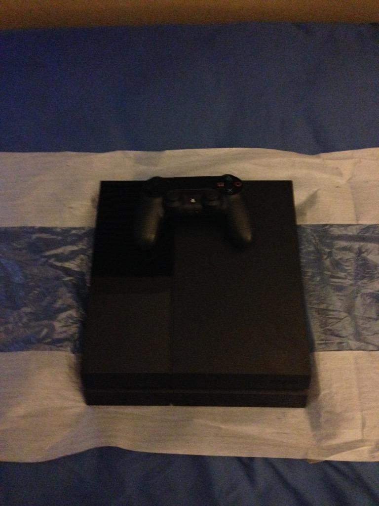 PS4SHOPP's tweet photo. SELLING A PS4 HMU WITH PRICES @ShoutGamers @Gamer_RTweets @ShawnAbner @ShoutRTs @GamerRTer @Quickest_Rts @CoD_RTs http://t.co/LVCdNjZwge