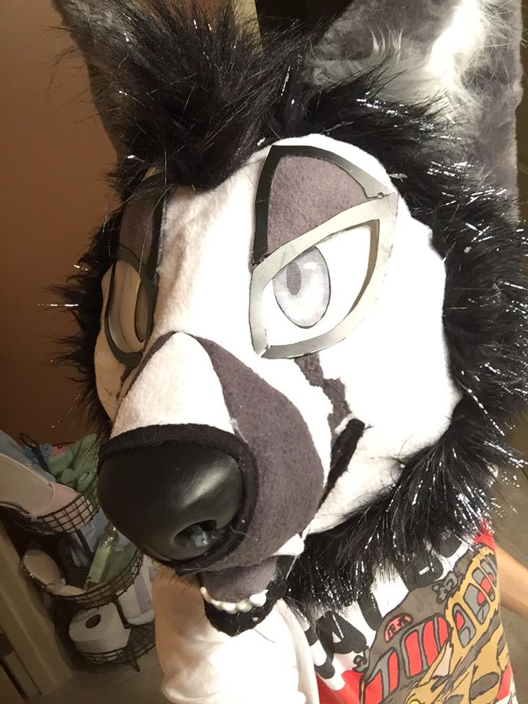 FESuits's tweet image. Lithium V2 is done! #fursuit