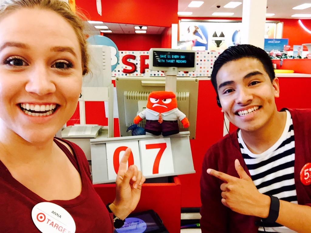 Gabe_Tgt's tweet photo. 4 REDCards This Power Hour Putting T2347 @ 7!!!! #VibeIsAlive π― @adam_navin @Dgriddle @britmiles_xo http://t.co/oByPVKxIJY
