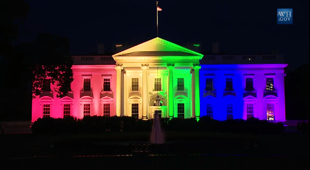 BuzzFeedNews's tweet photo. Watch Live: The White House Lit Up With Pride Colors http://t.co/d3PumUbUkV http://t.co/2qvKsEiPBf