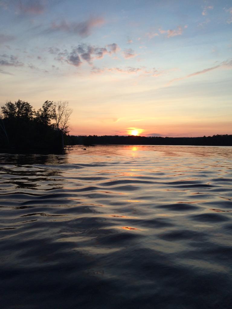dtrok12's tweet photo. @KeithUrban spend the day at Lake Holcombe WI tomorrow!! It's beautiful! http://t.co/YjeaBExC4j