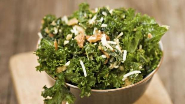 "<a href="/Beritasatu/">BeritaSatu</a>: Salad Kale, Kunci J.Lo Dapatkan Tubuh Seksi brt.st/4IyR " <a href="/SitaPujianto/">Sita N.Pujianto</a> <a href="/indriseska/">inses</a>