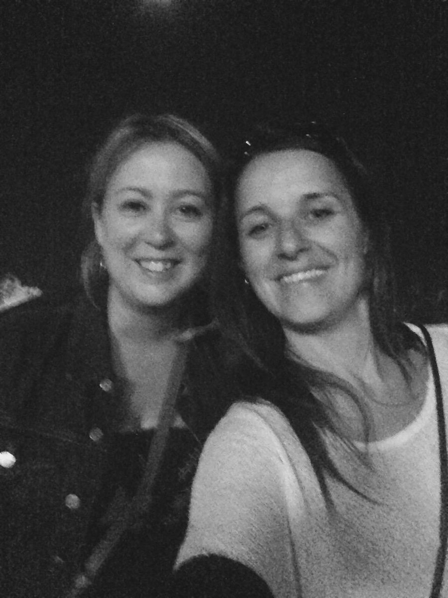 Labrocheafoin1's tweet photo. Moé pis Audrey Lehoux #bigbarrel2015 #dover #passureduhashtag #blakesheltonds2! http://t.co/pEM1XWoBqo