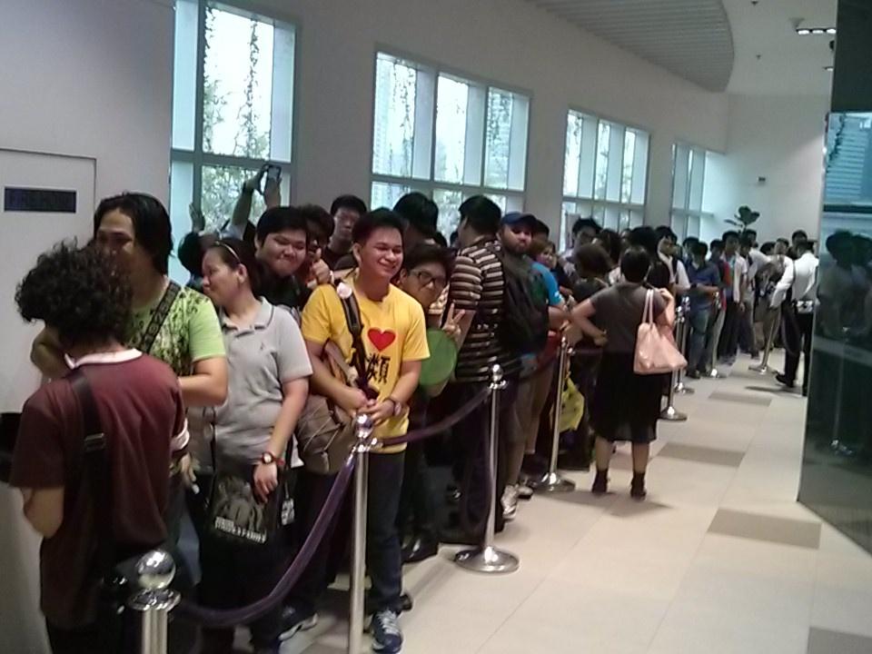 cosplayph's tweet image. #JMF15 - Fans are starting to line up! Thank you everyone! #LiSAPH